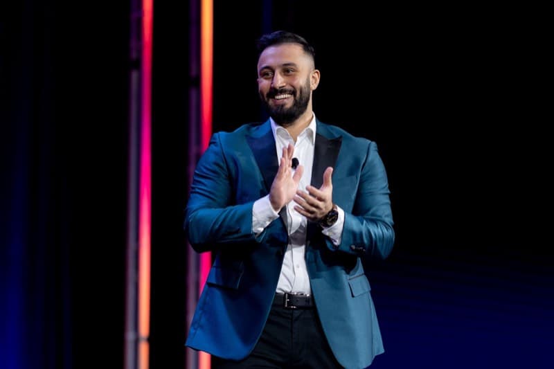 Yusuf MC'ing on the HashiConf 2024 main stage